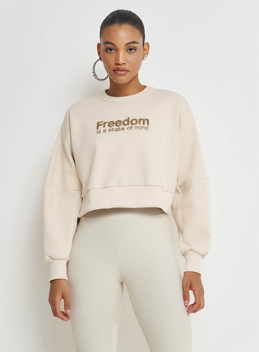 15201350526_blusao-moletom-freedom-sport-style-bege-allure-vestimenta202.jpg