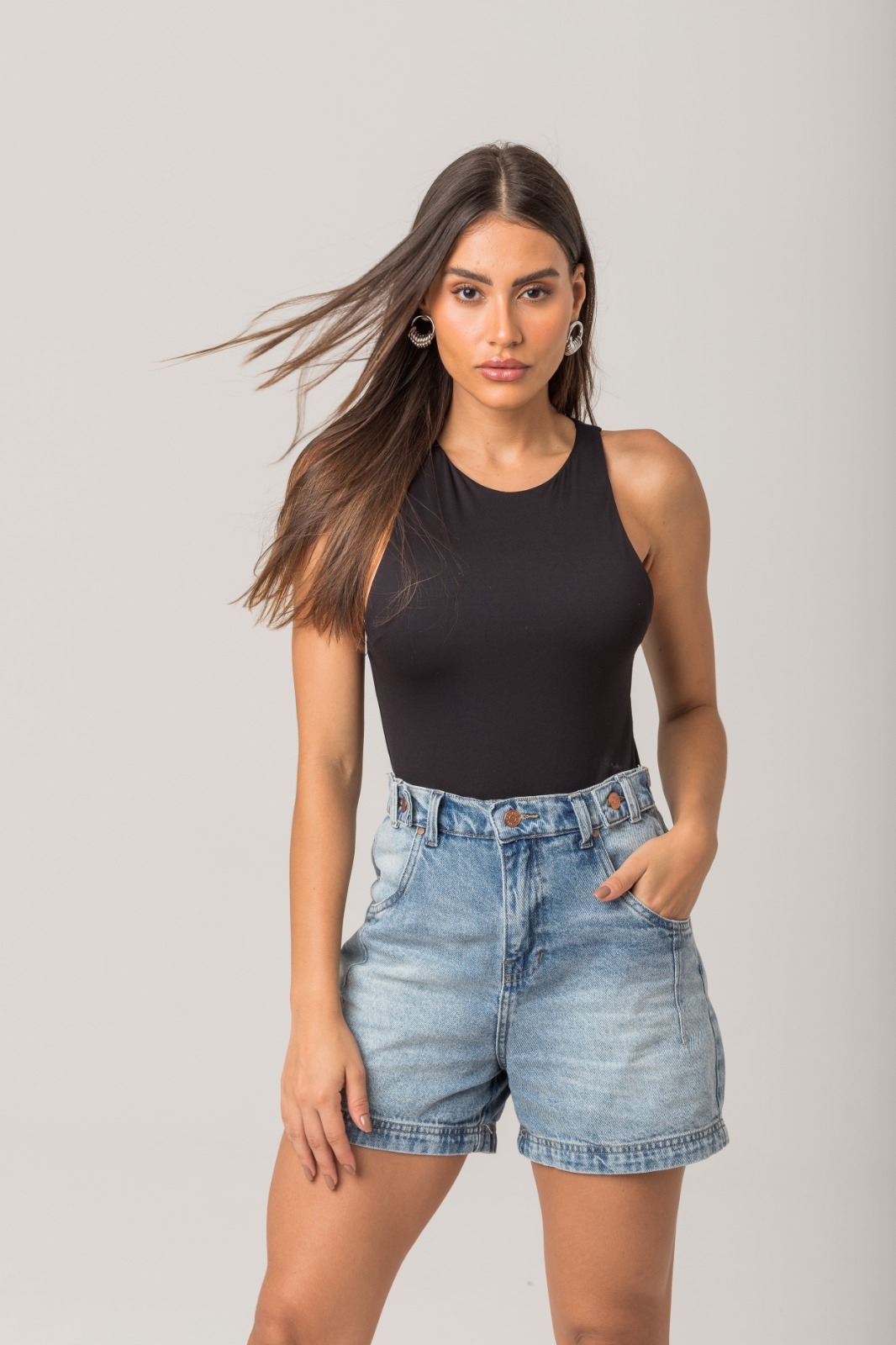 15231776631_short-jeans-franzido-azul-com-elastico-allure-vestimenta203-1.jpg