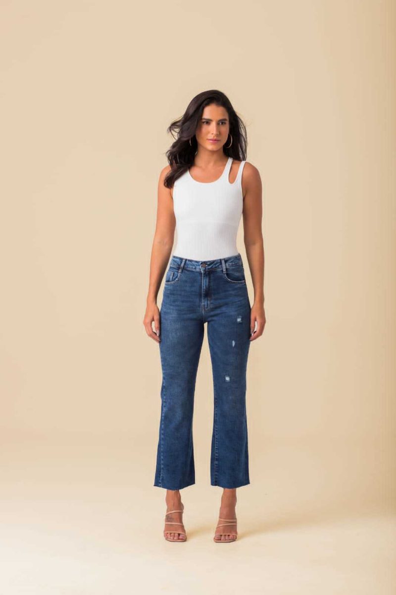 Calça Boot Cut Jeans com Bolsos