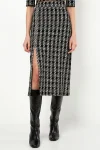 15246593003_saia_midi_justa_em_malha_jacquard_com_padronagem_xadrez-allure-vestimenta202.webp