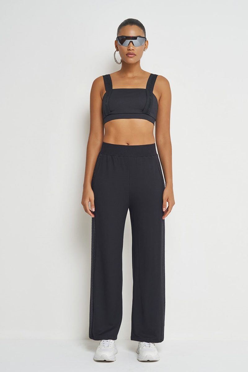 Calça Com Detalhe De Strass Sport Style